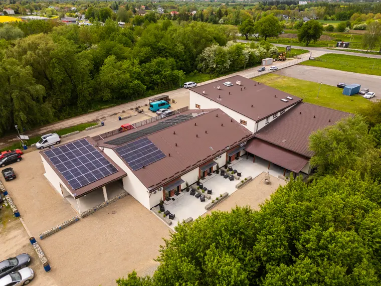 Widok z góry na cały teren